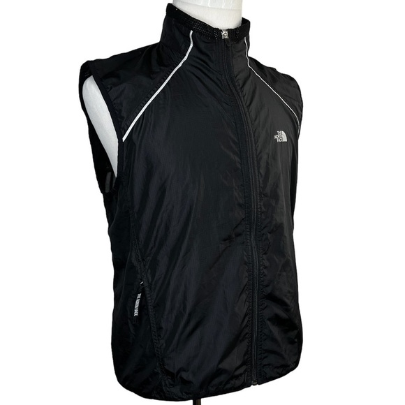 The North Face Men’s Black Full Zip Mesh Back Lightweight Vest - Picture 3 of 16